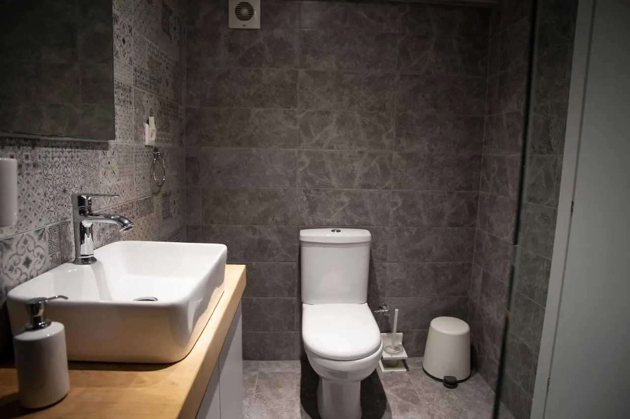 Deluxe 2Br Apartment - City Center - Tsimiski View & Ladadika Saloniki